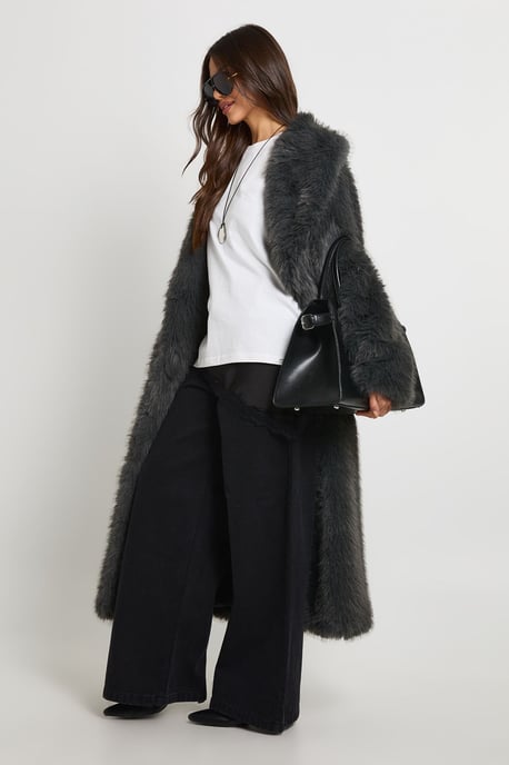 Premium Collard Fur Maxi Coat - Image 3