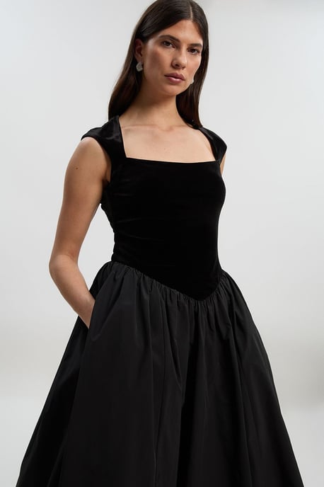 Petite Velvet Sleeveless Body With Taffeta Drop Waist Maxi Dress - Image 2
