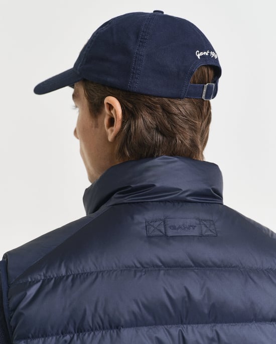 Light Down Padded Gilet Gilet in Dark Blue - Image 4