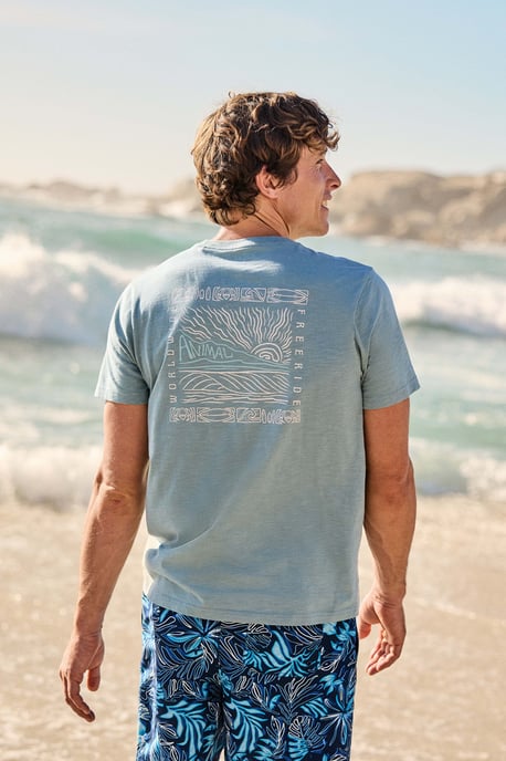 'Jacob' Men's Cotton T-Shirt Comfy Beach Summer Casual Tee Pale Green - Image 2