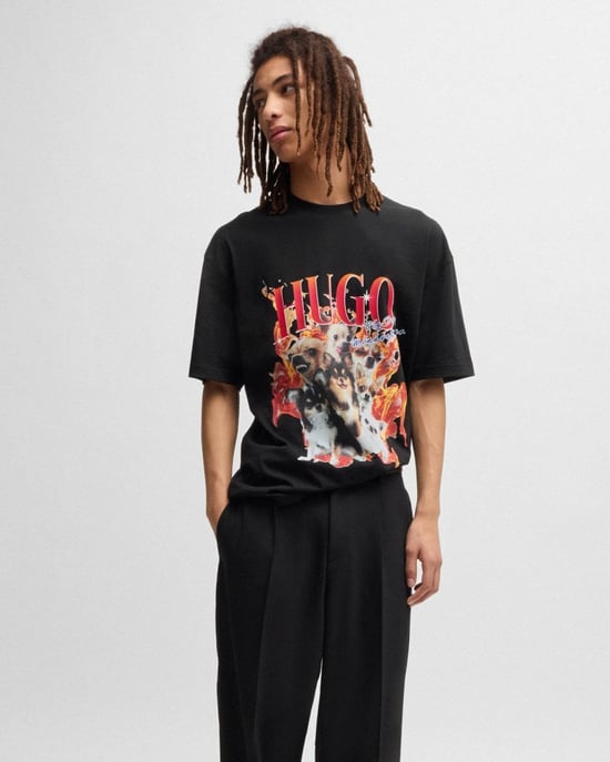 Dugie T-Shirt in Black - Image 4