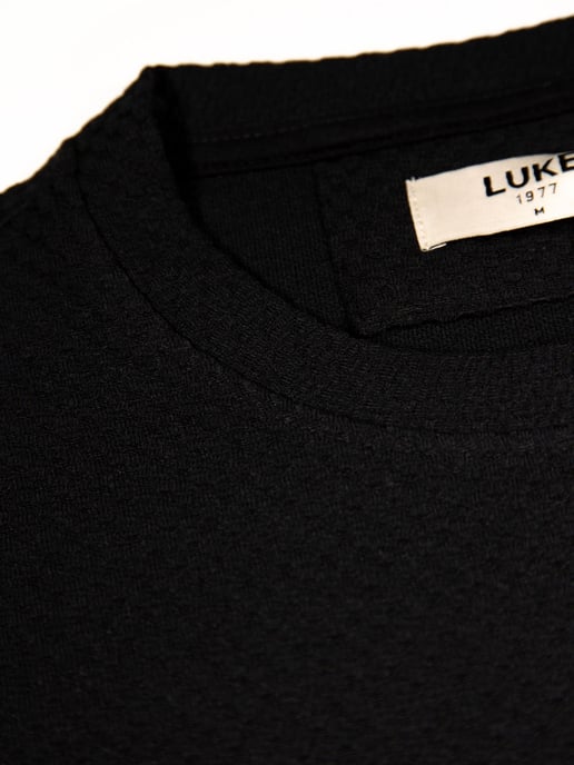 Luke 1977 Men's Alboran Textured T-Shirt in Black - Image 6