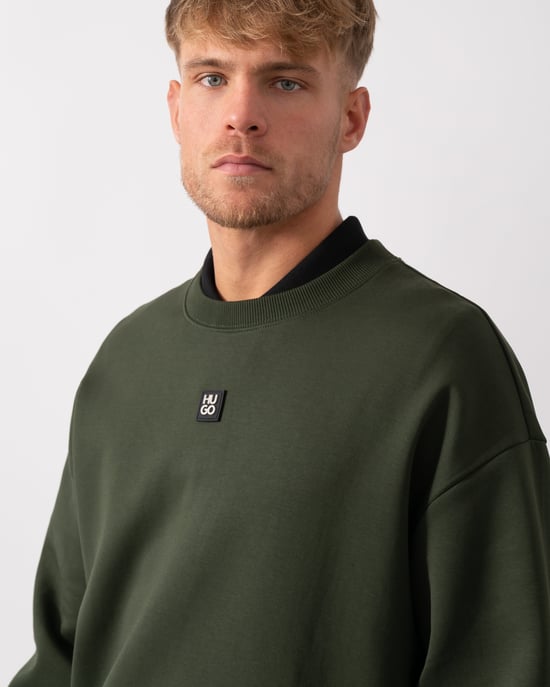 Dettil Sweatshirt in Dark Green - Image 3