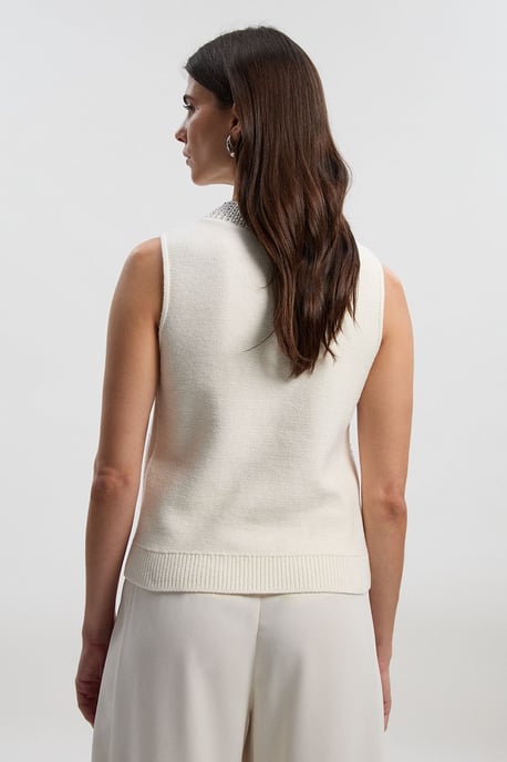 Embellished Hotfix V Neck Knit Tank - Image 4