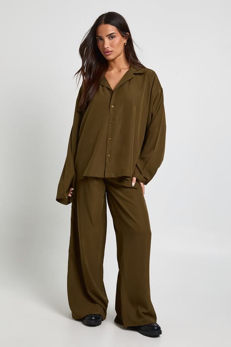 Petite Oversized Shirt & Wide Leg Trouser Co-ord - Image 3