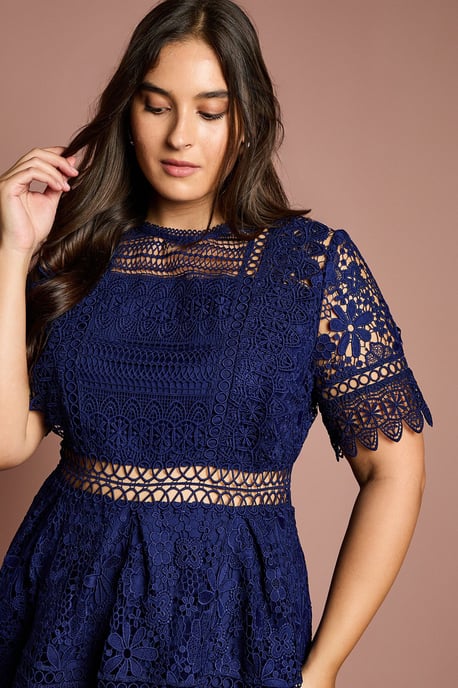Plus Short Sleeve Lace Midi Dress - Image 2