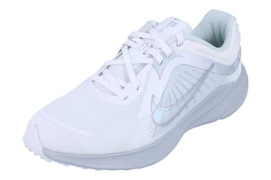 Nike Womens Quest 5 Running Trainers - Image 1