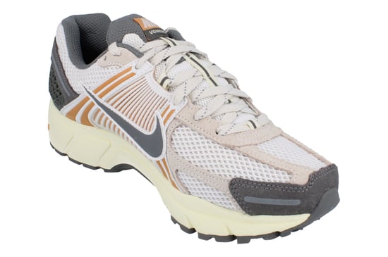 Nike Zoom Vomero 5 Mens Running Trainers - Image 4