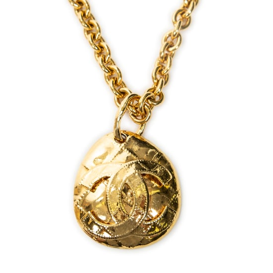 CC Oval Pendant Chain Necklace  Necklace - Image 2