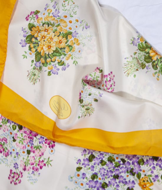 Gucci Vintage halsduk med blommönster - Image 6