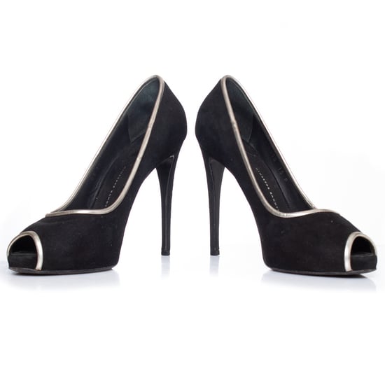 Giuseppe Zanotti Svarta pumps i mocka med peep toe-motiv - Image 3