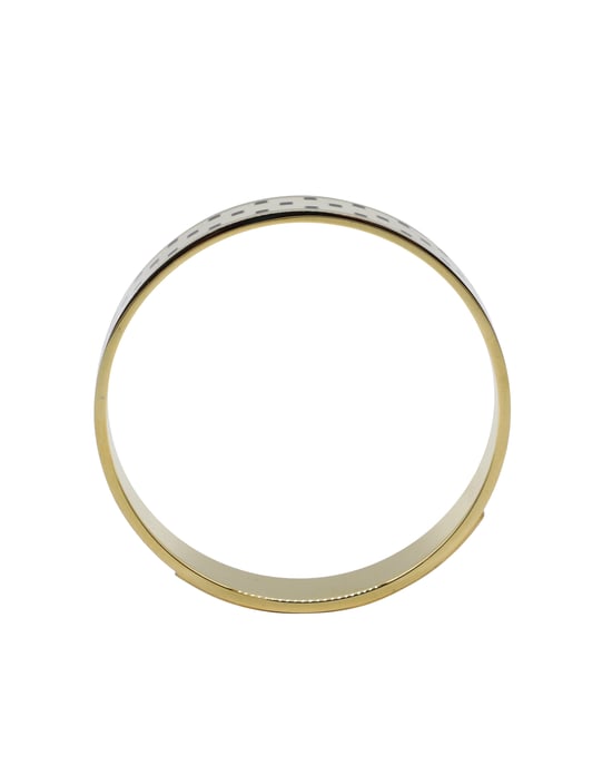 Marc by Marc Jacobs Logo Plaque Bangle in Gold Metal - Image 6
