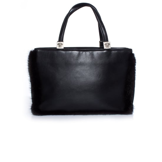 Gianni Versace svart läderhandväska med päls - Image 1