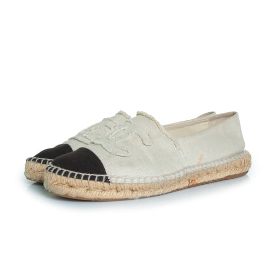 Chanel canvas espadrilles in beige - Image 1