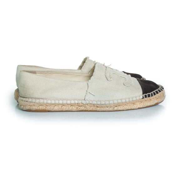 Chanel canvas espadrilles in beige - Image 4