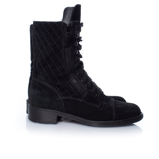 Chanel quiltade ankelboots i mocka med snörning - Image 5