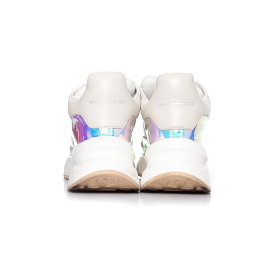 Alexander McQueen skimrande Larry-sneakers. - Image 6