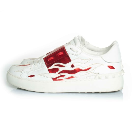 Valentino Garavani kalvskinnsskor med flammande rockstud-detaljer - Image 2