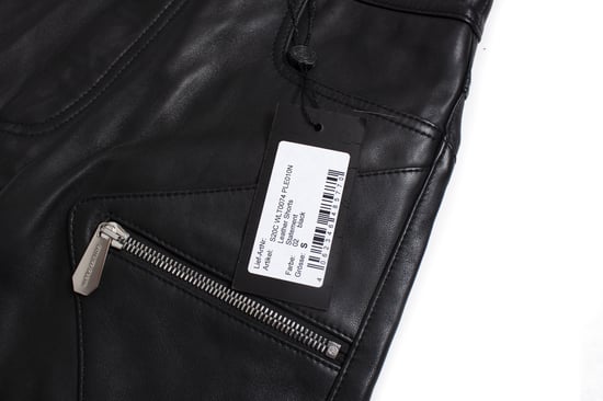 Philipp Plein lädershorts med nitar - Image 5