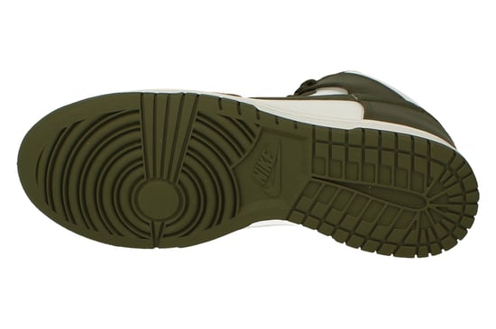 Nike Dunk Low Retro Mens Trainers - Image 5
