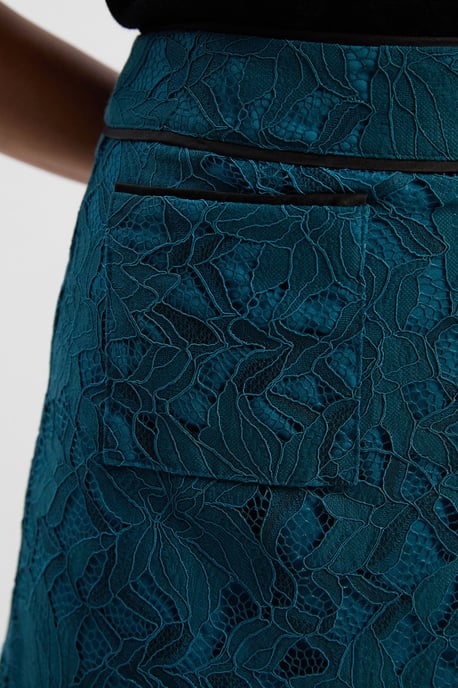 Tipped Corded Lace Woven Mini Skirt - Image 3