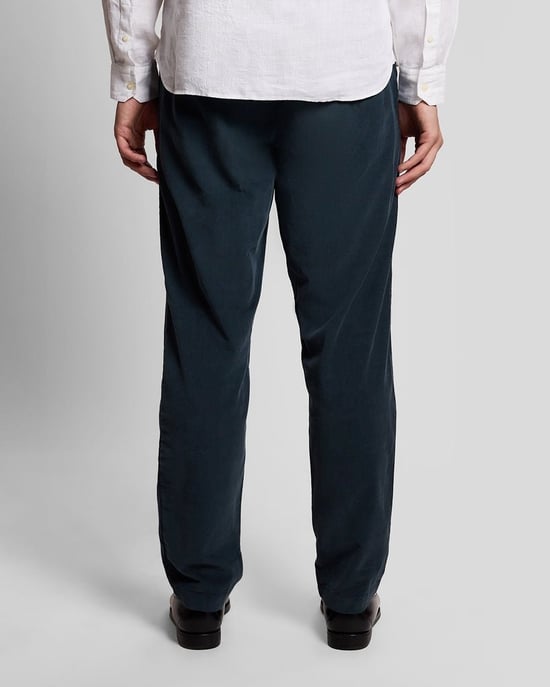 Lyle & Scott Fine Rib Corduroy Trousers - Black - Image 4