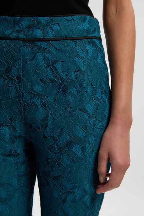 Tipped Corded Lace High Waisted Woven Trouser - Image 3