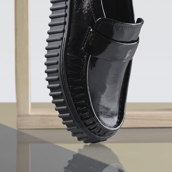 Torhill Mocc Black Pat Shoes - Image 5