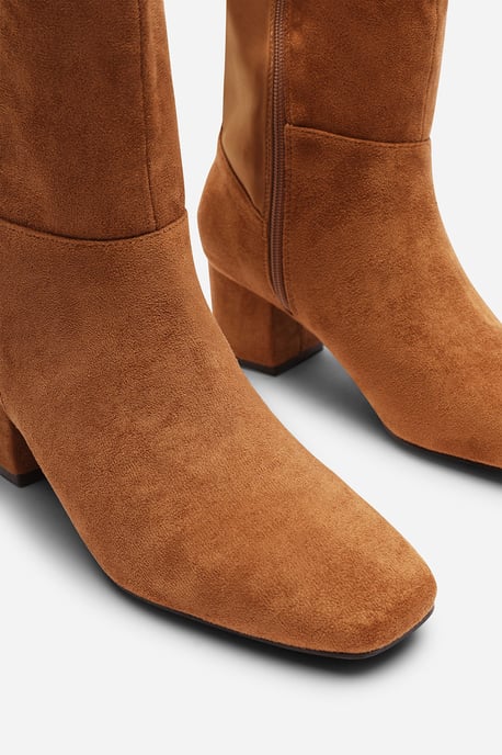 Wheres That From Womens 'Cherish' Block Heel Knee High Boots With Side Zip - Image 6