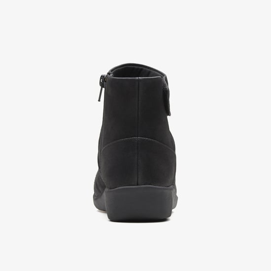 Sillian Tana Black Synthetic Boots - Image 5