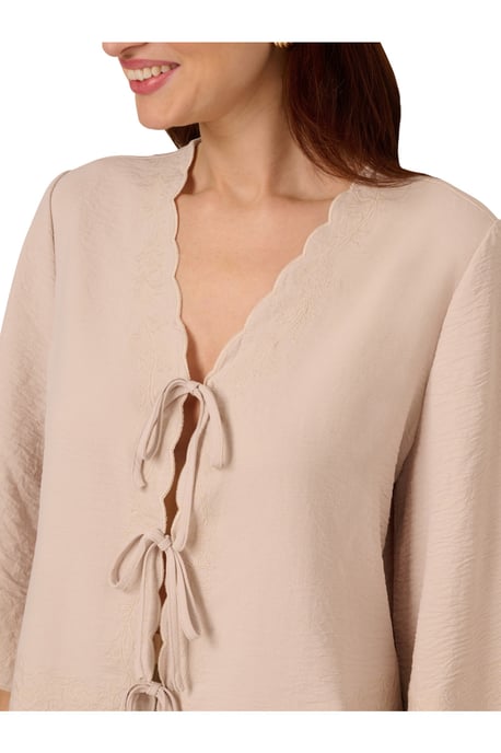 V-Neck Open Front Woven Top With Embroidery Scalloped Edge - Image 3