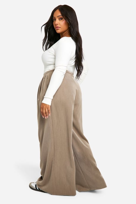 Plus Extreme Wide Leg Pleated Trouser - Image 2