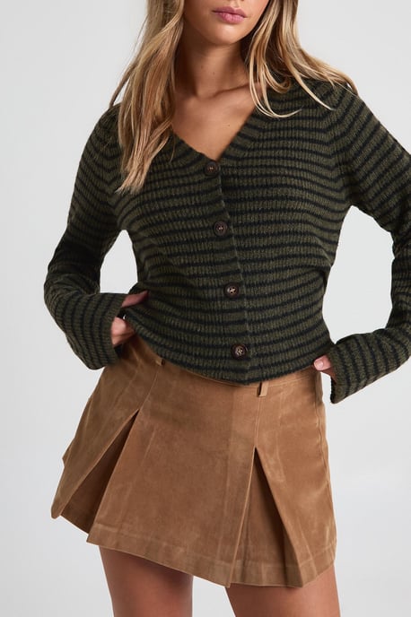 Super Soft V Neck Stripe Knitted Boyfriend Cardigan - Image 4