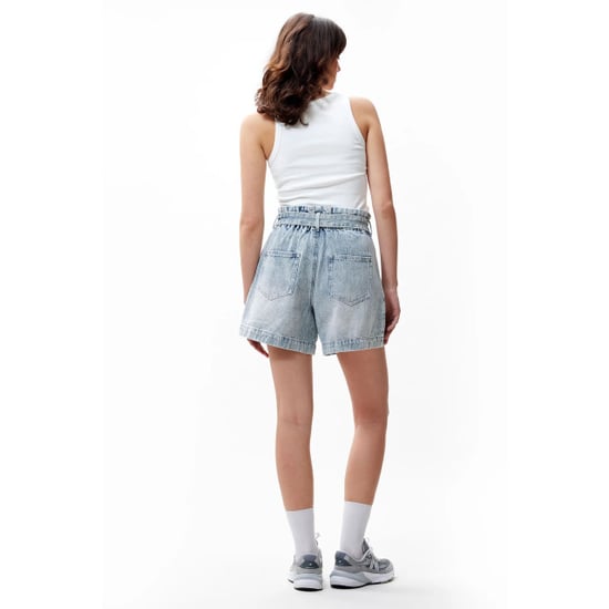 Catwalk Junkie 23020841 denim shorts with a comfortable waist - Image 3