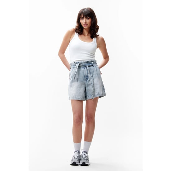 Catwalk Junkie 23020841 denim shorts with a comfortable waist - Image 4