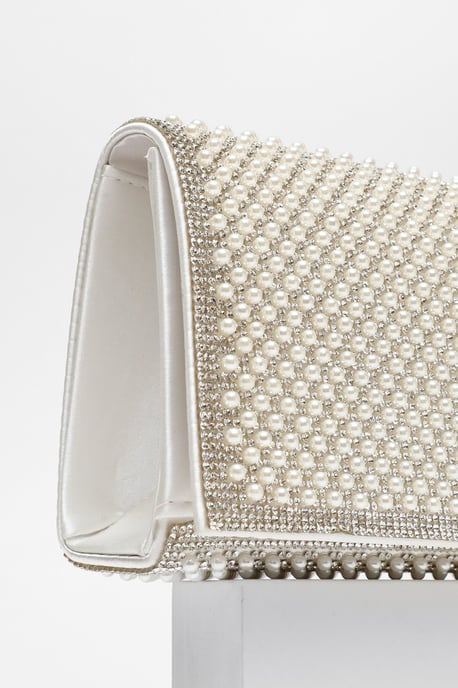 Bridal White Pearl Embellished Clutch Bag - Image 5