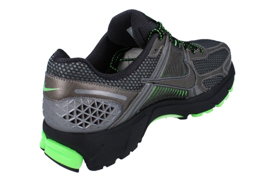 Nike Zoom Vomero 5 SE Mens Trainers - Image 3