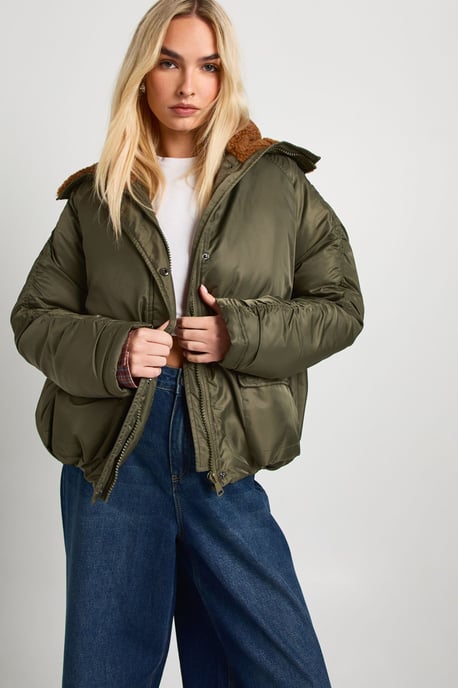 Borg Lined Bomber - Image 3