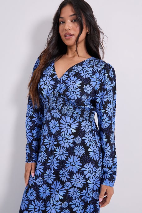 Petite Blue Daisy Shirred Waist Button Detail Midi Dress - Image 4
