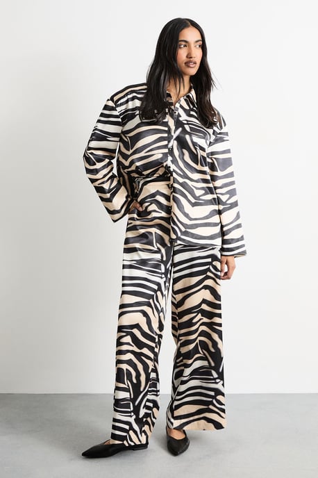 Zebra Printed Oversized Satin Shirt - Image 2