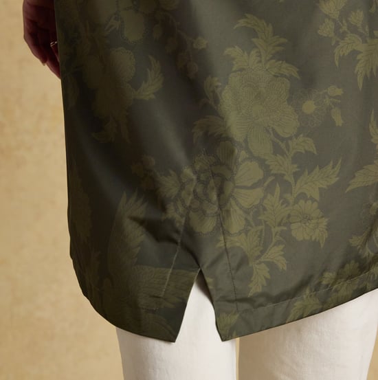 Joules Holkham Waterproof Packable Raincoat With Hood Green - Image 6