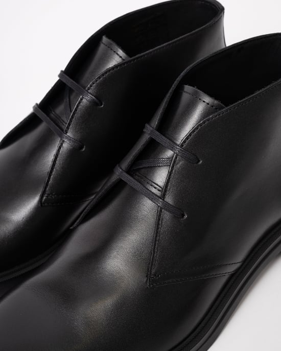 Calev with Signature Stripe Detailing Boots in Black - Image 5