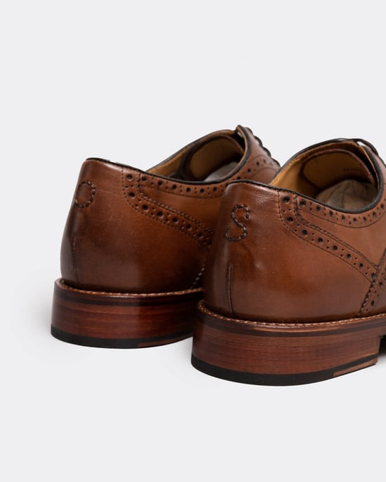 Mens Wingtip Leather Brogue in Brown - Image 4