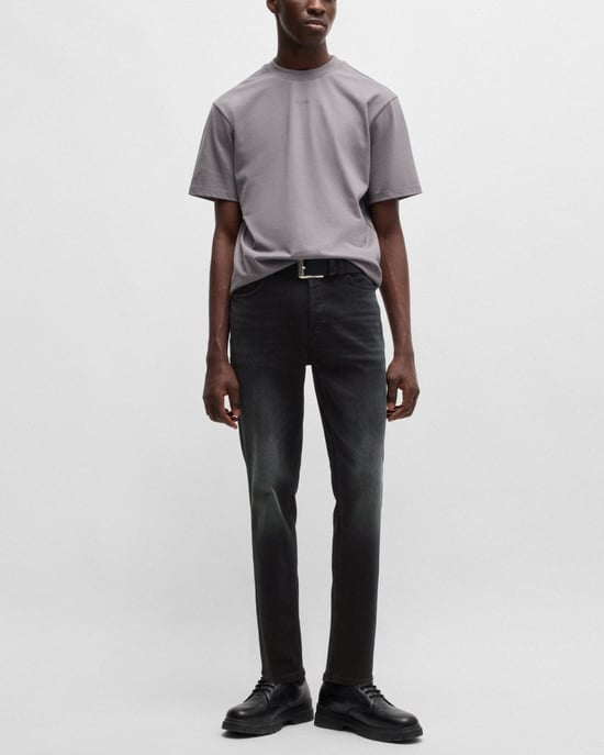 Tapered-Fit Stretch Jeans in Black - Image 3