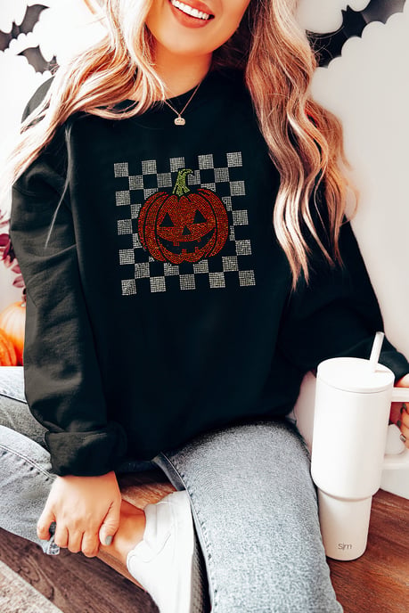 Rhinestone Pumpa Sweatshirt - Image 5