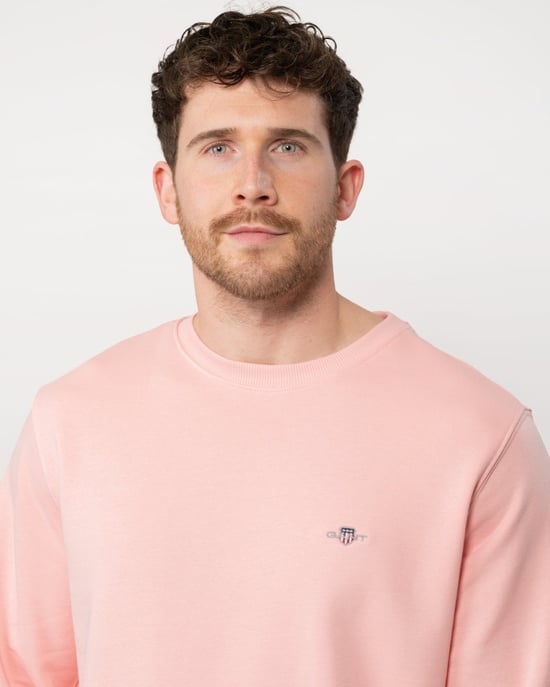 Mens Regular Fit Shield Logo Crew Neck Sweatshirt in Pink - Image 3