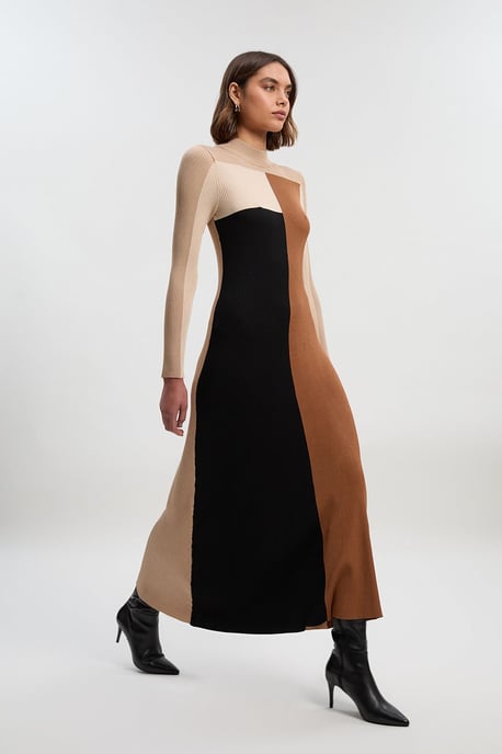 Slinky Viscose Colour Block Full Skirted Knit Midi Dress - Image 2