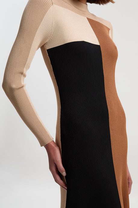 Slinky Viscose Colour Block Full Skirted Knit Midi Dress - Image 3