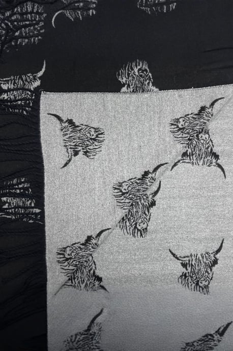 Highland Cow Reversible Scarf - Image 4