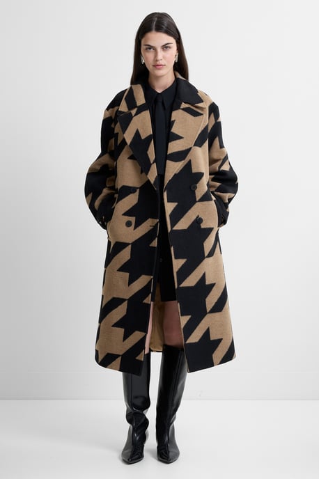Black Oversized Houndstooth Double Breasted Coat - Image 3